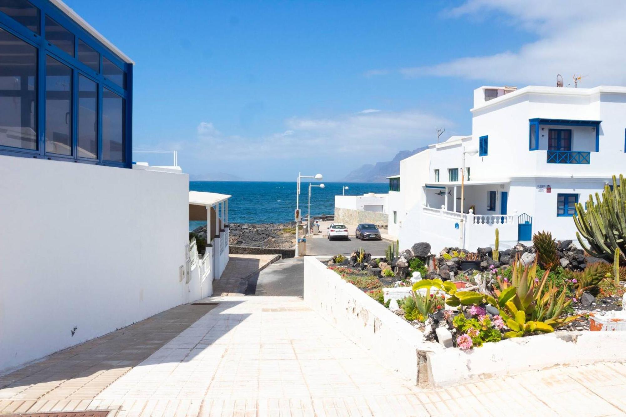 Casa Bianca Caleta De Famara Hotel ภายนอก รูปภาพ